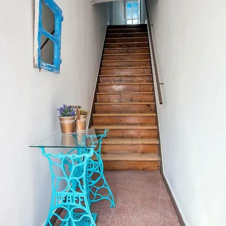 Blue Vintage House בית נופש שטובל